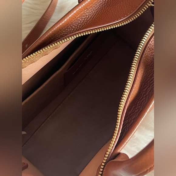 💰SOLD - H009L01SP21 - Marc Jacobs The Leather Small Tote Bag - Picture 10 of 16